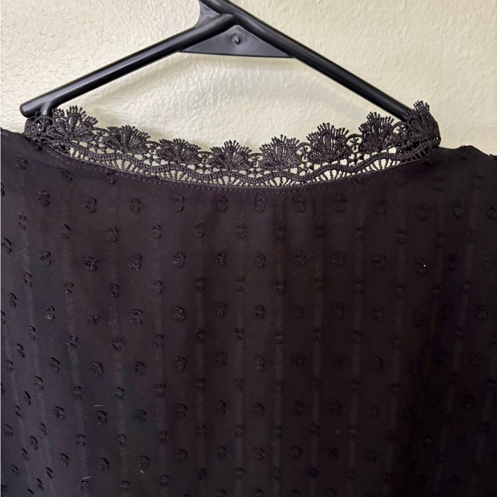 Elegant Black Lace Detail Blouse! NEW WITH TAGS! - Picture 12 of 14